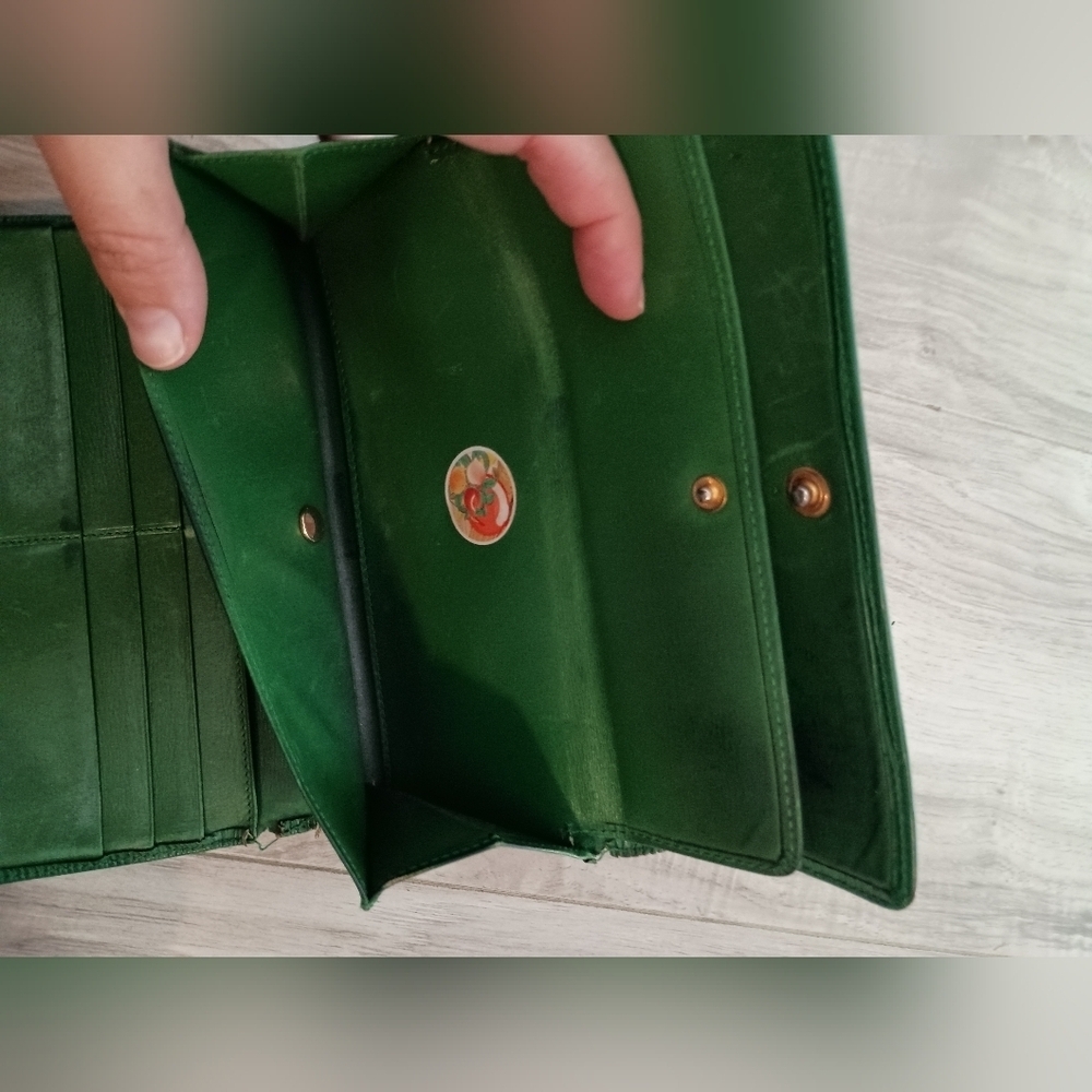 Louis Vuitton Green Epi Long Wallet - Picture 10 of 16